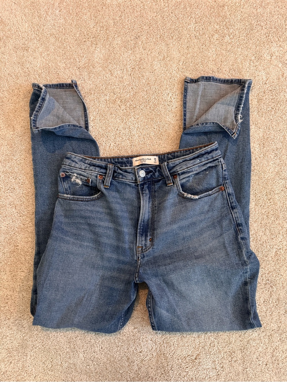Abercrombie Curve Love Skinny High Rise Jeans • 6 Short